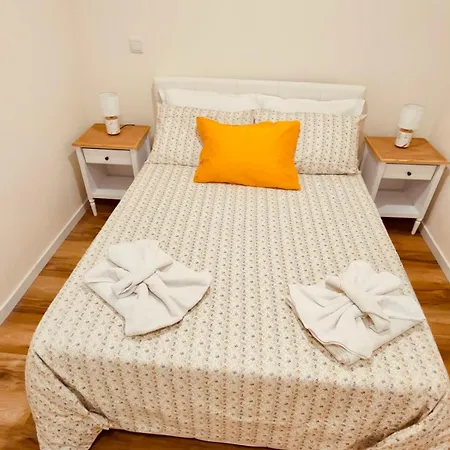 With Mountain View 푼샬